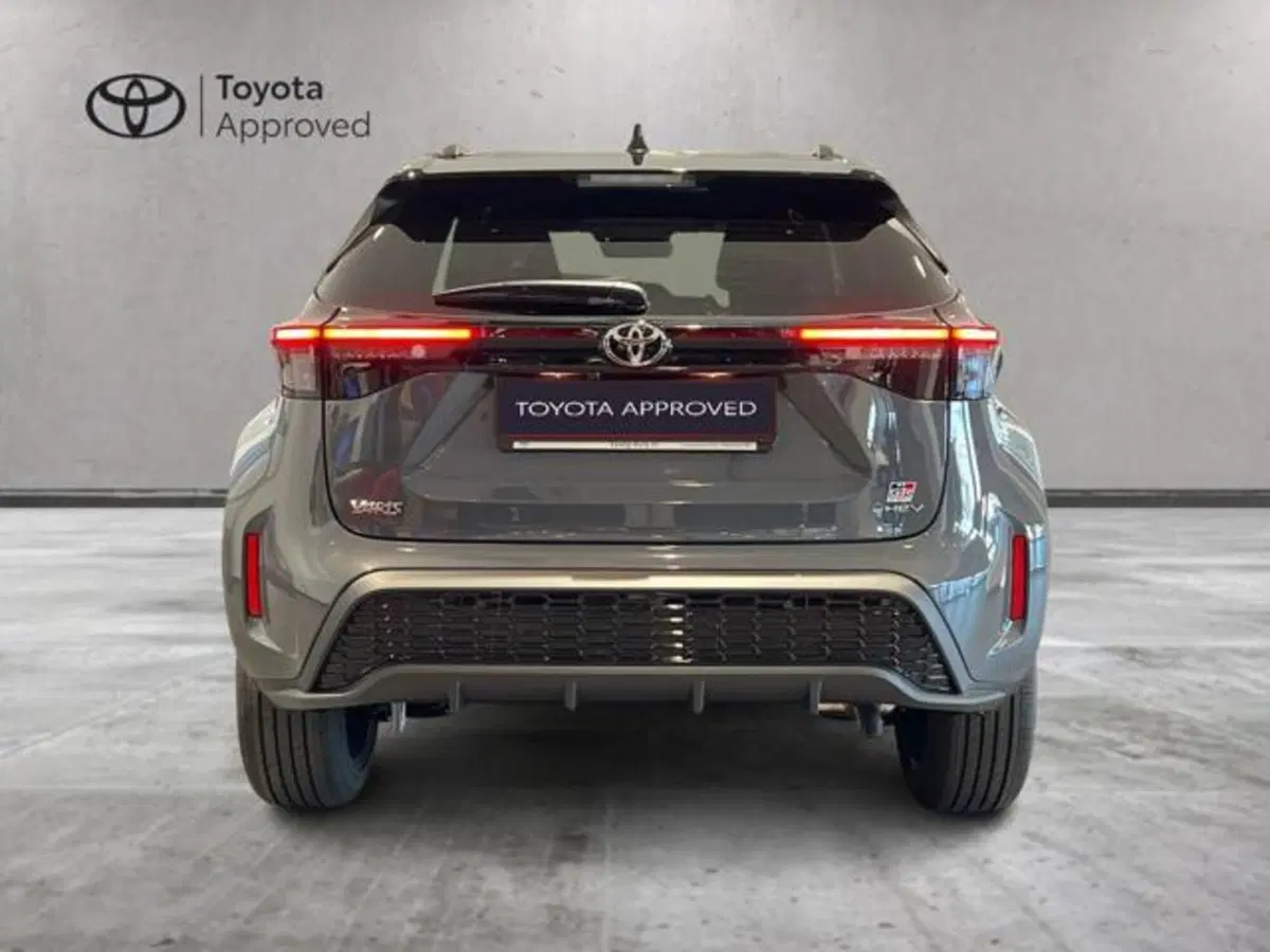 Toyota Yaris Cross nuova a Vercelli (3)