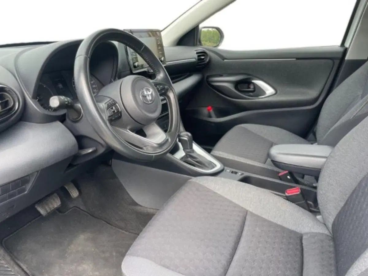 Toyota Yaris usata a Vercelli (7)