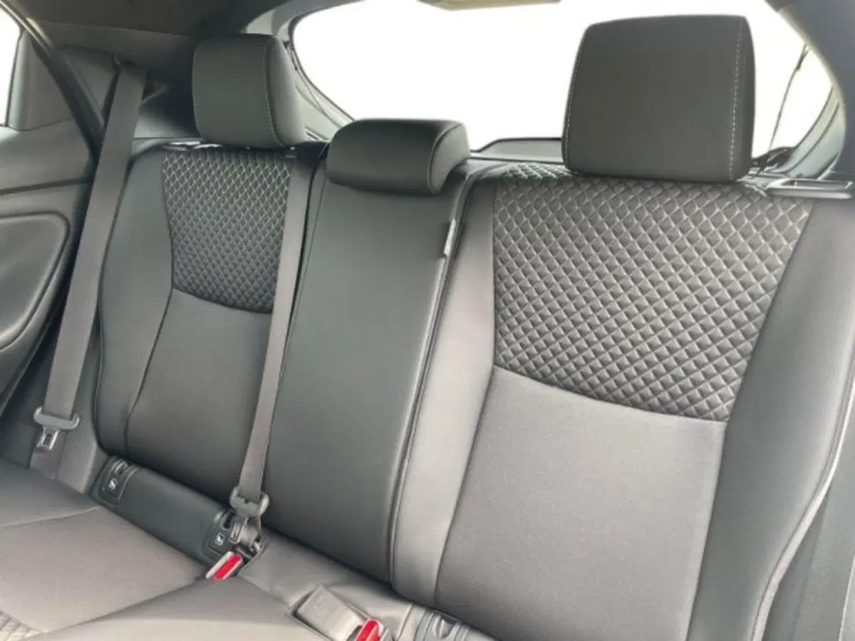 Toyota Yaris usata a Vercelli (11)