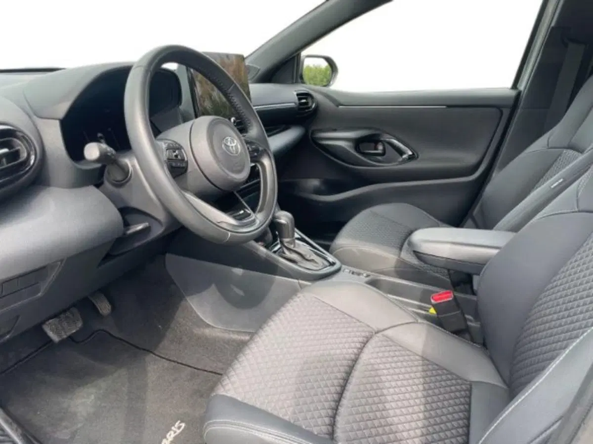Toyota Yaris usata a Vercelli (7)