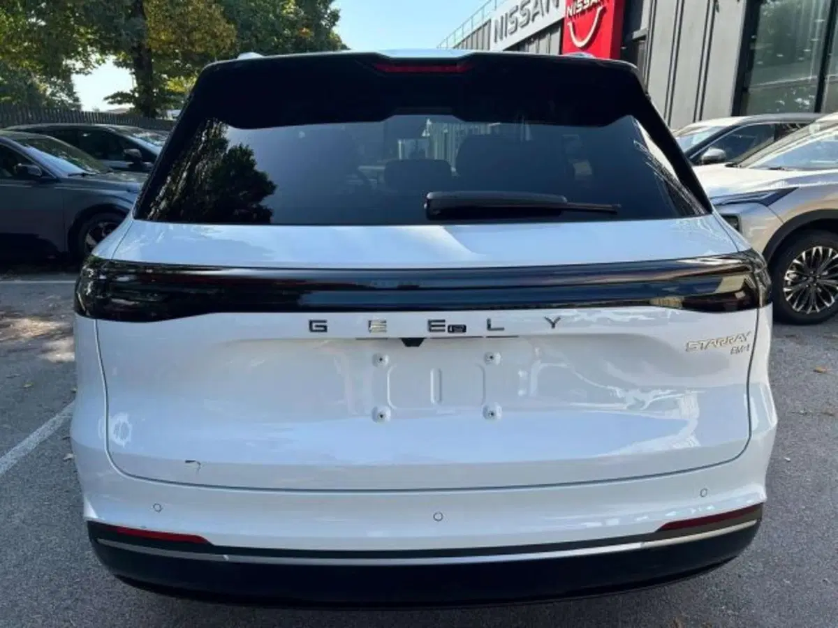 Geely Starray nuova a Firenze (5)