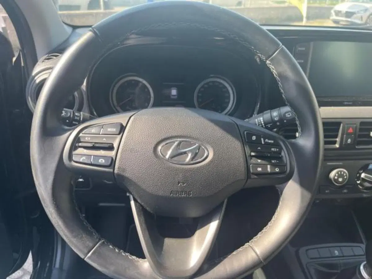 Hyundai i10 usata a Savona (11)