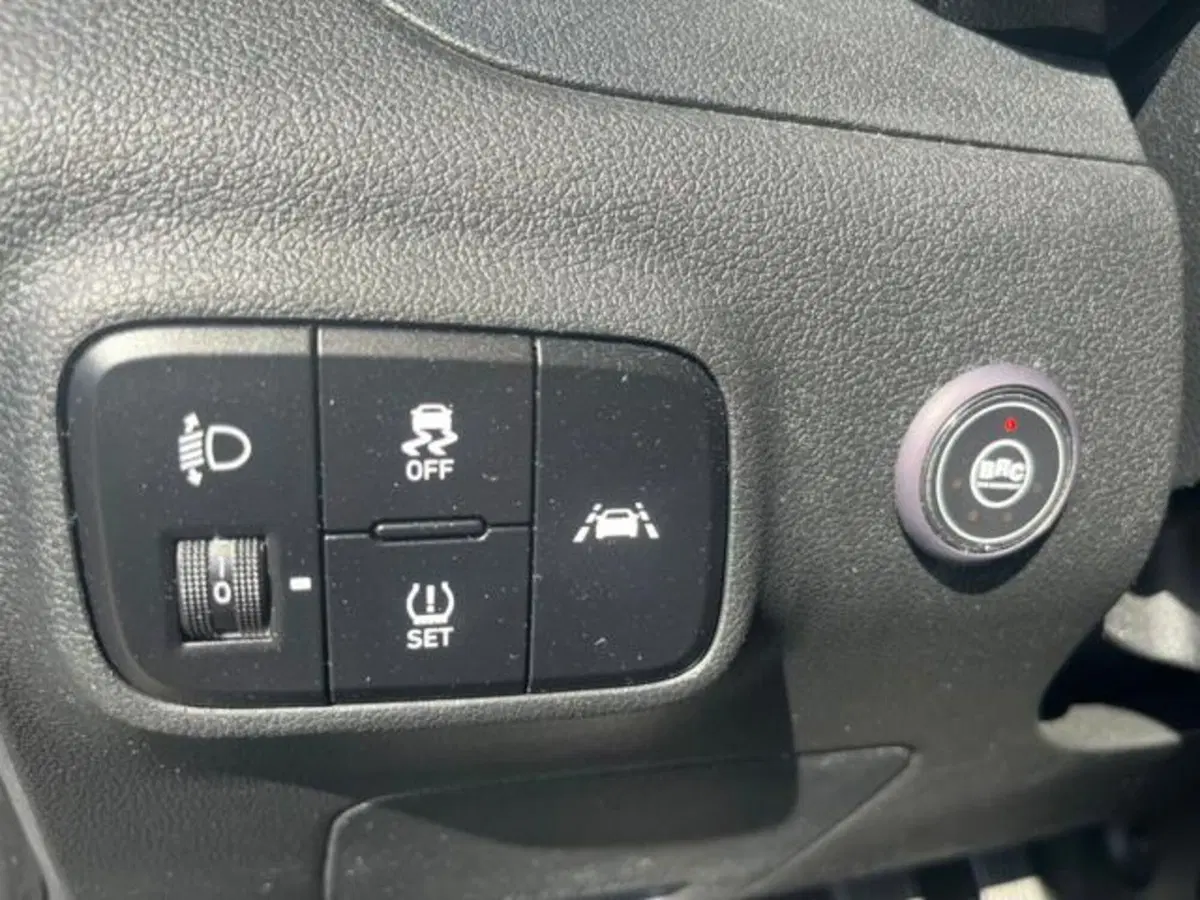 Hyundai i10 usata a Savona (6)