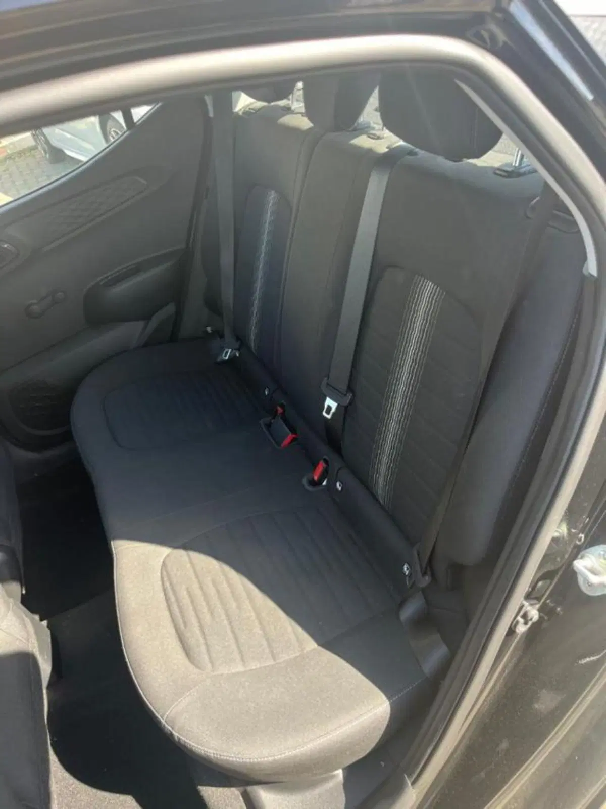 Hyundai i10 usata a Savona (8)