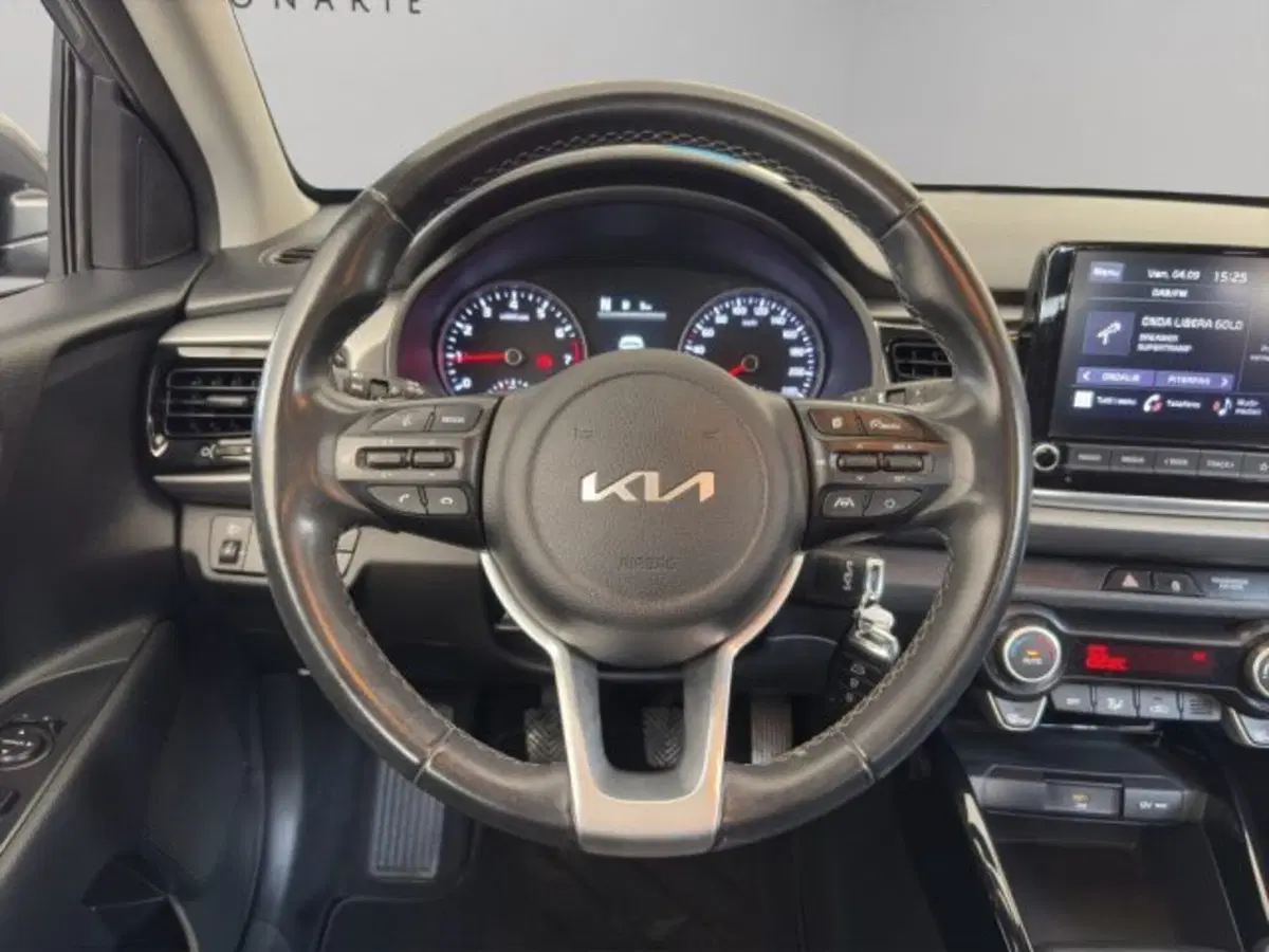 Kia Rio usata a Perugia (12)