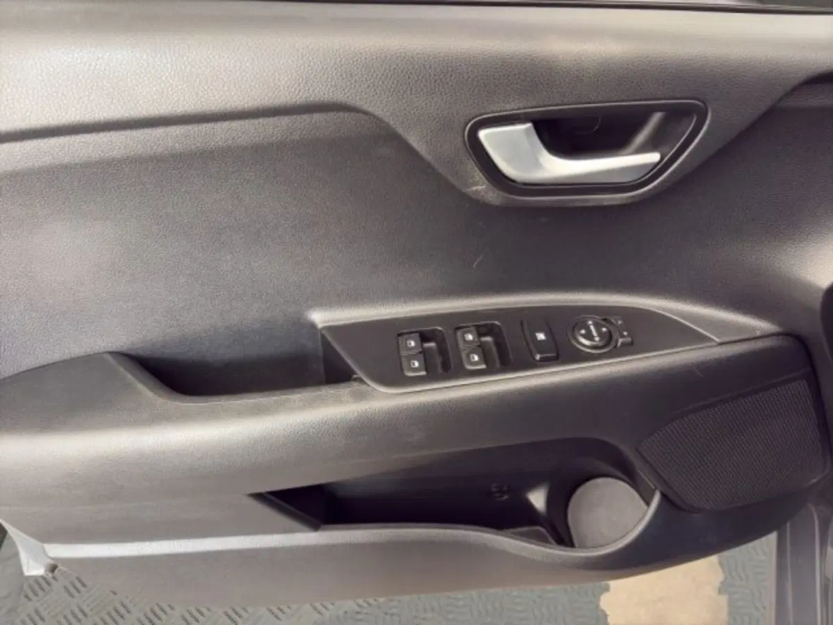 Kia Rio usata a Perugia (16)