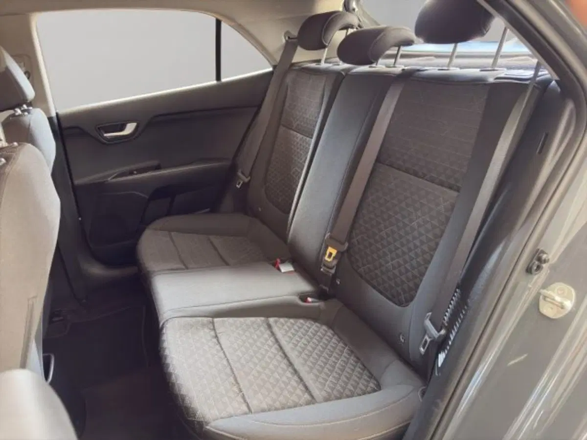 Kia Rio usata a Perugia (20)