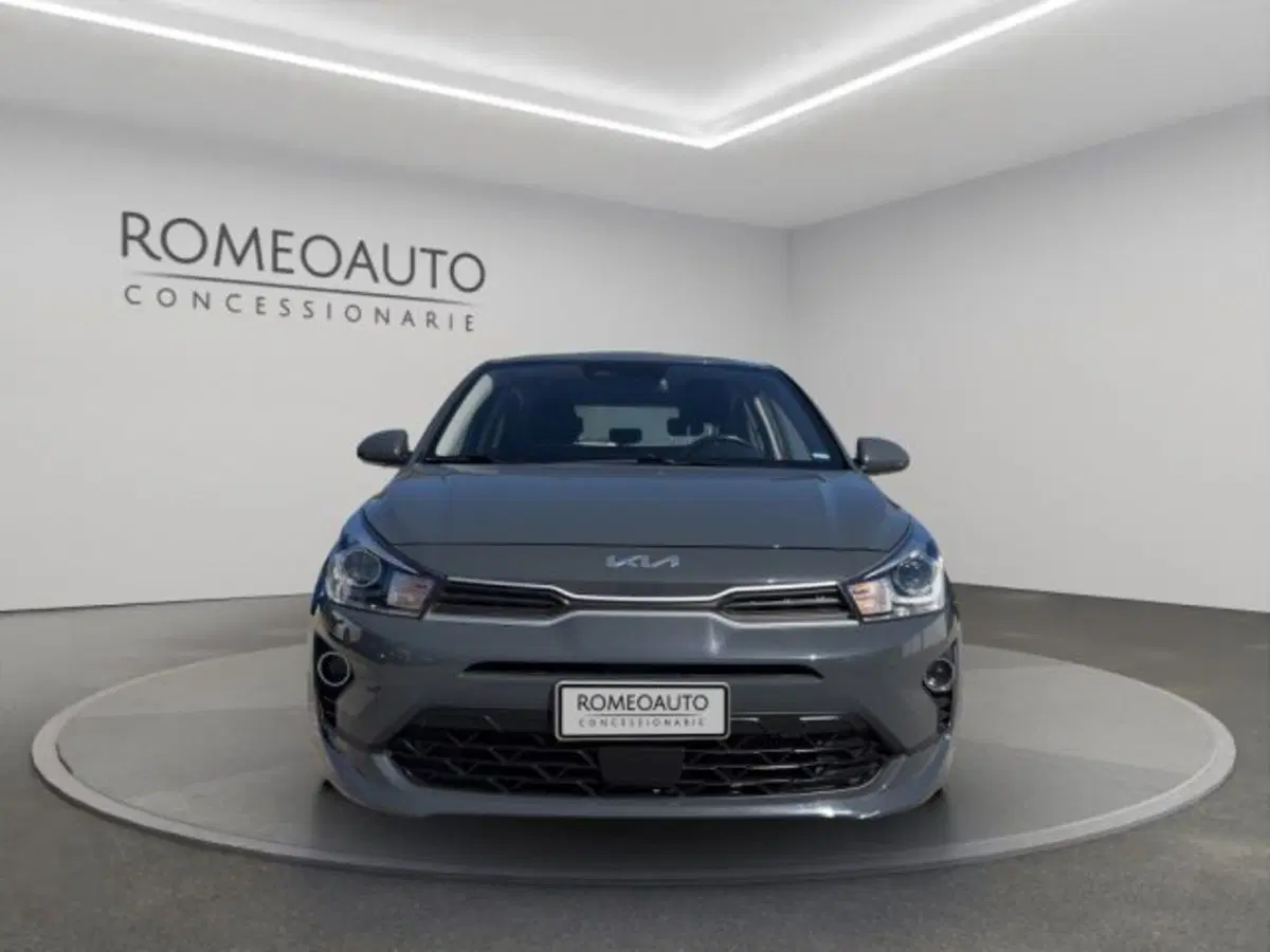 Kia Rio usata a Perugia (9)