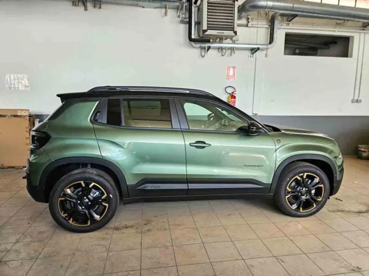 Jeep Avenger nuova a Torino (16)