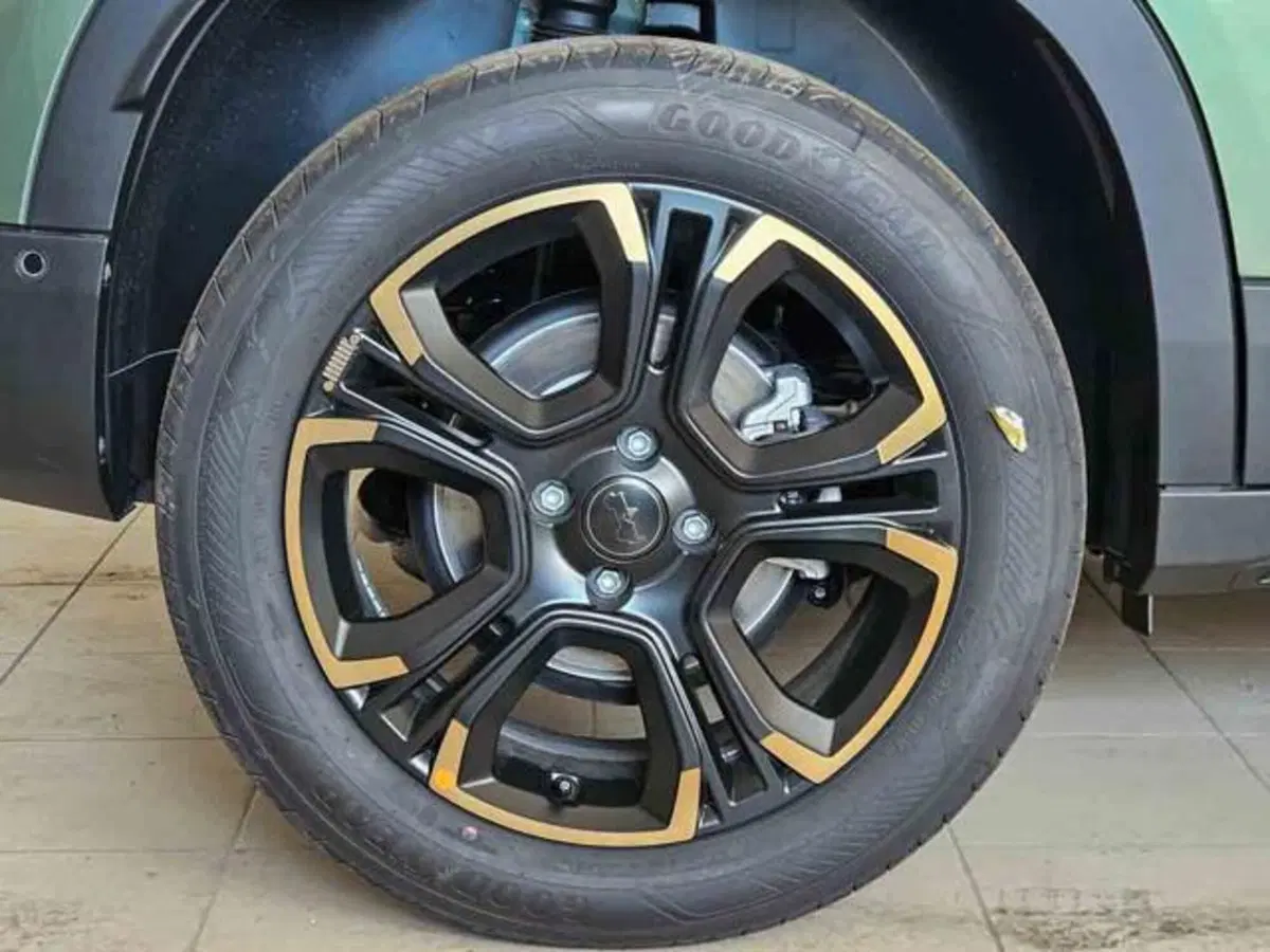 Jeep Avenger nuova a Torino (5)