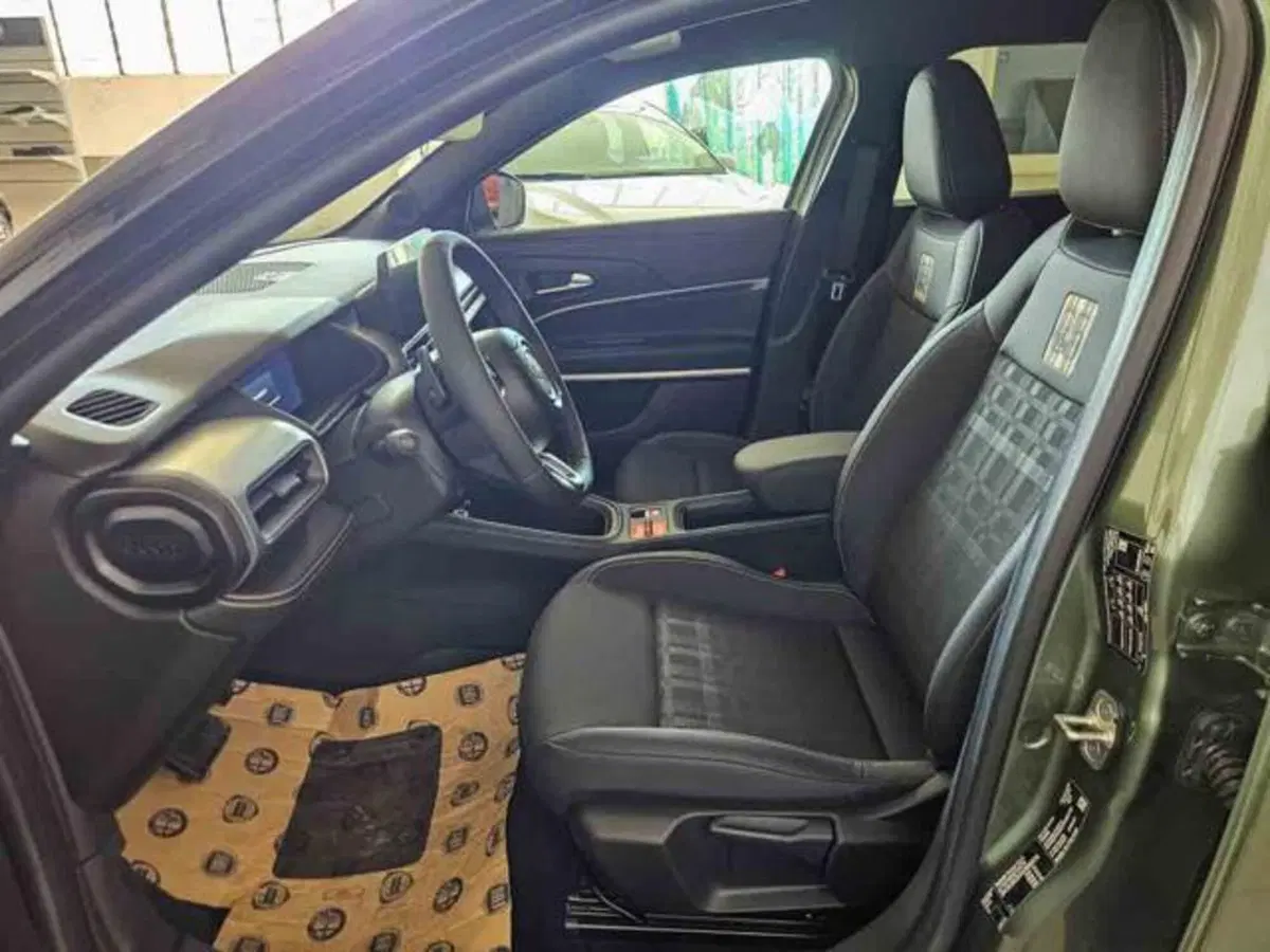Jeep Avenger nuova a Torino (8)