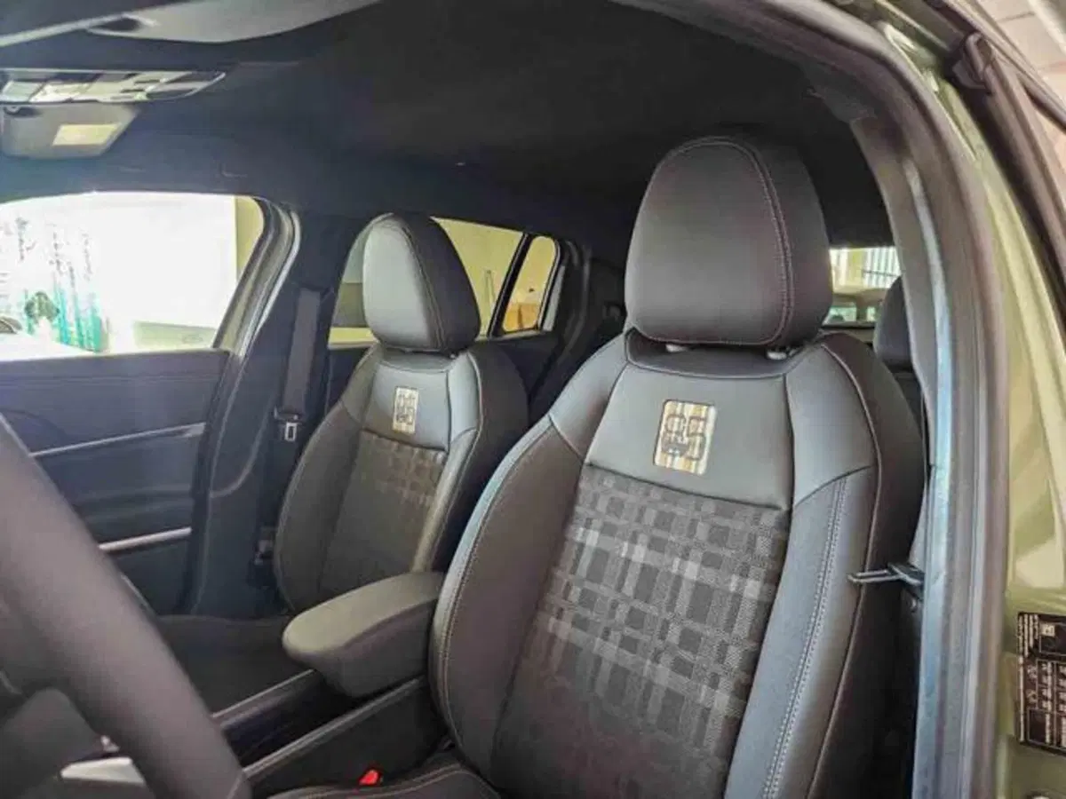 Jeep Avenger nuova a Torino (9)