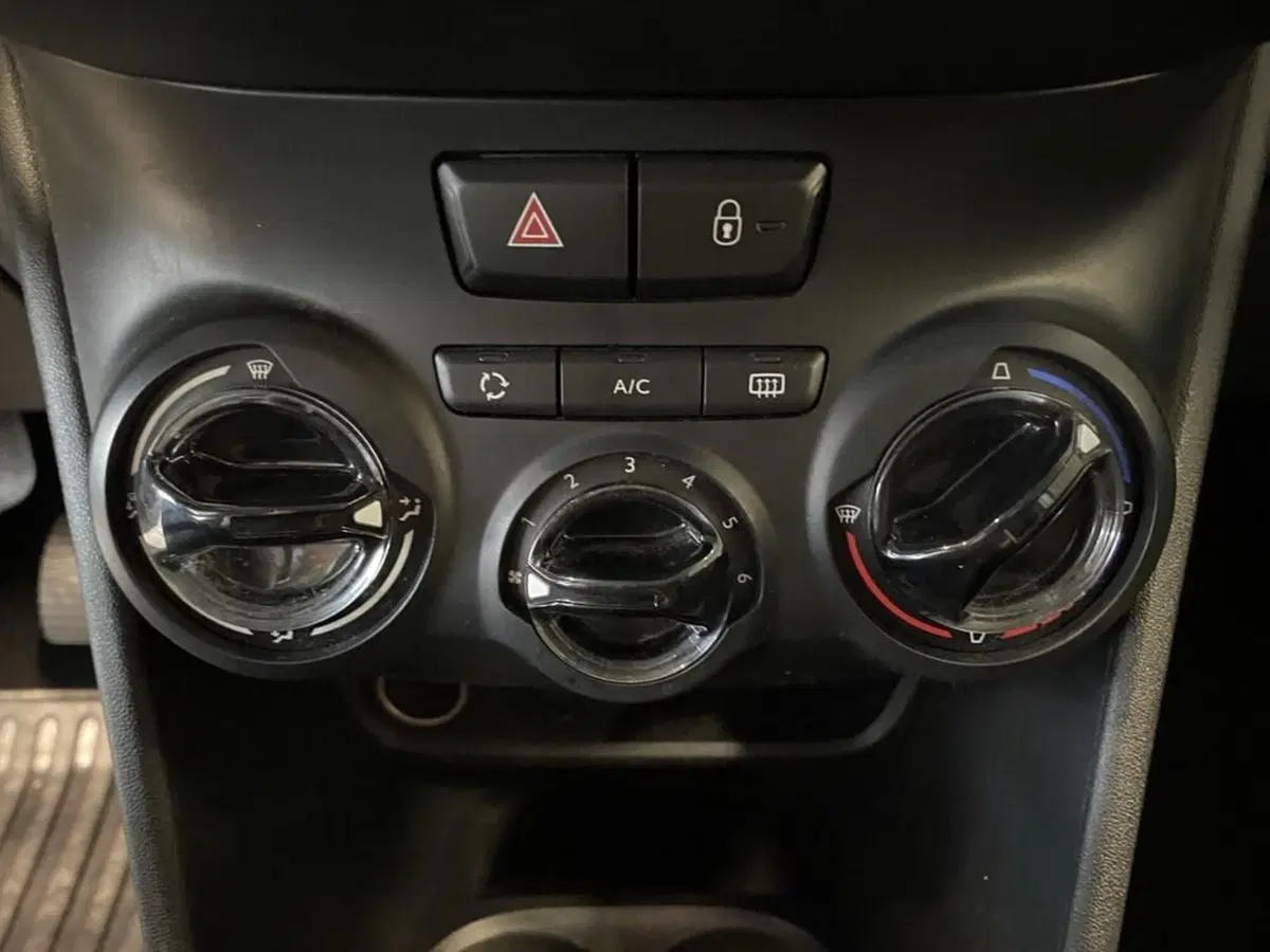 Peugeot 208 usata a Torino (10)