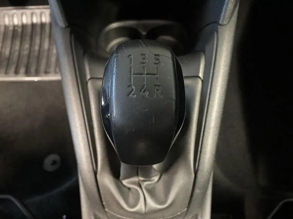 Peugeot 208 usata a Torino (11)