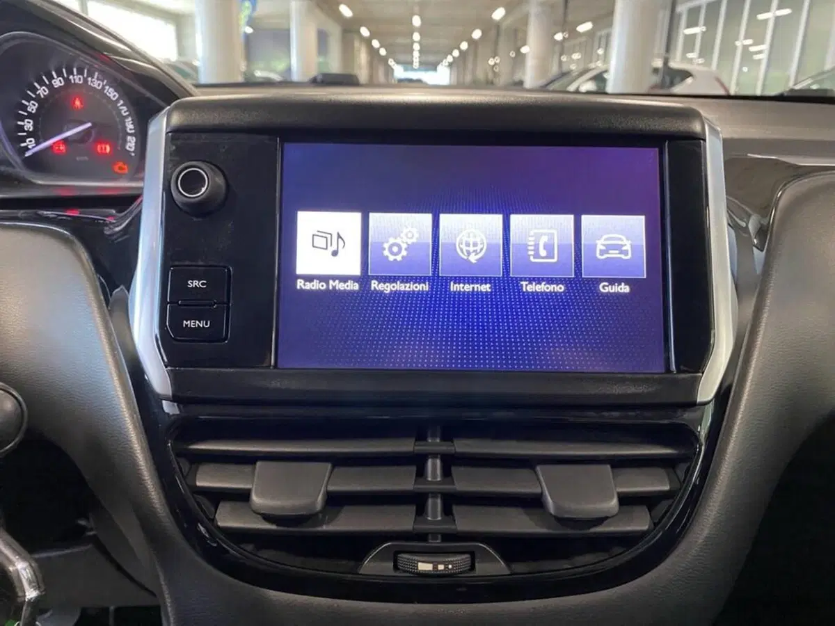 Peugeot 208 usata a Torino (9)