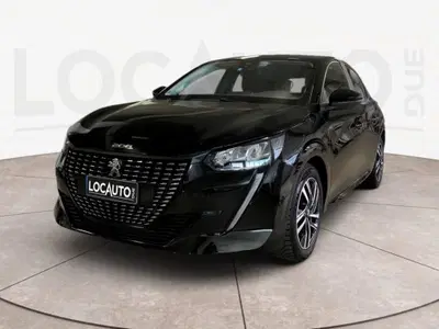 Peugeot 208 PureTech 75 Stop&Start 5 porte Active Pack del 2023 usata a Torino