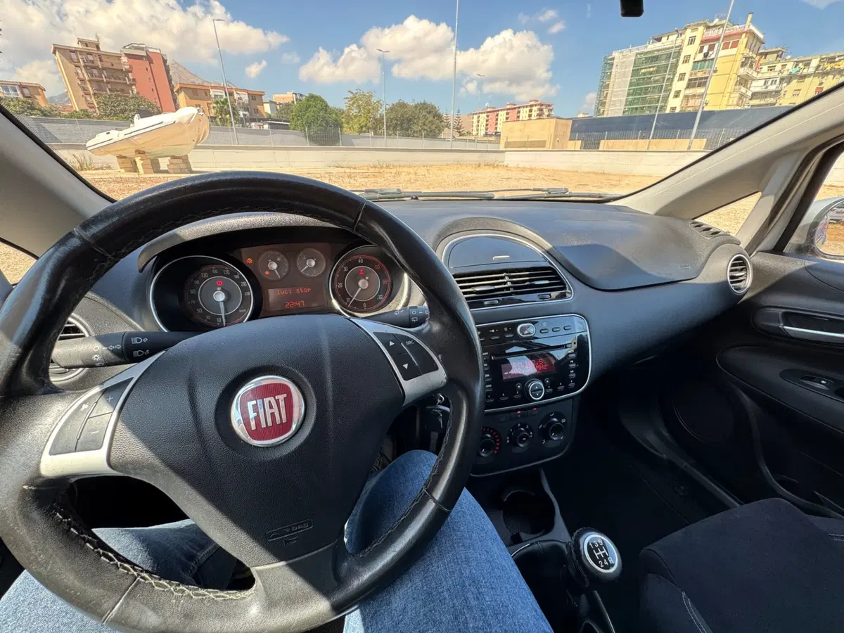 Fiat Punto usata a Palermo (6)