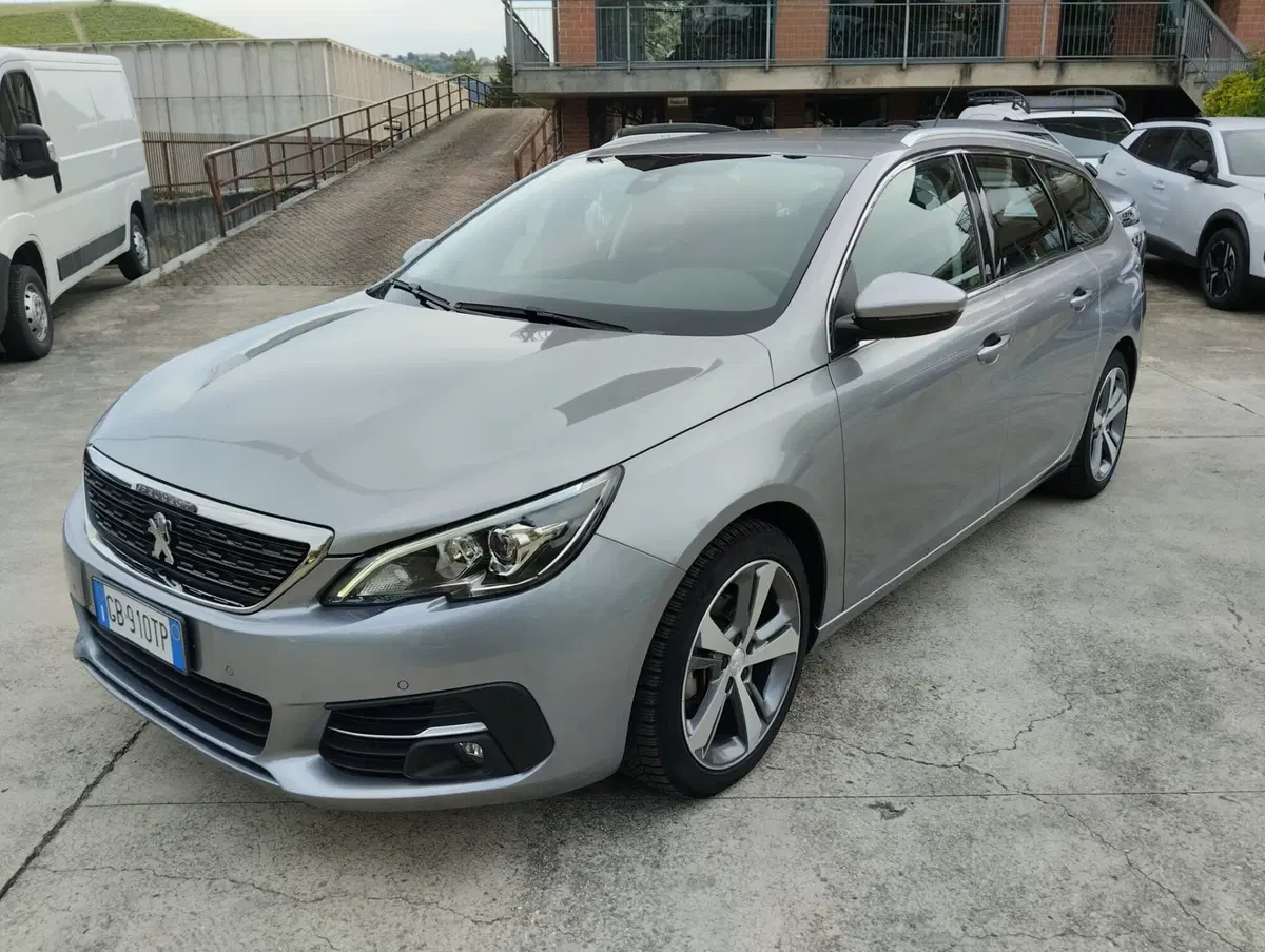 Peugeot 308 SW usata a Asti