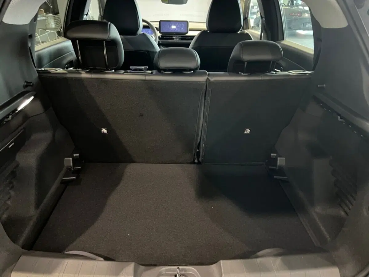 Jeep Avenger nuova a Verona (10)