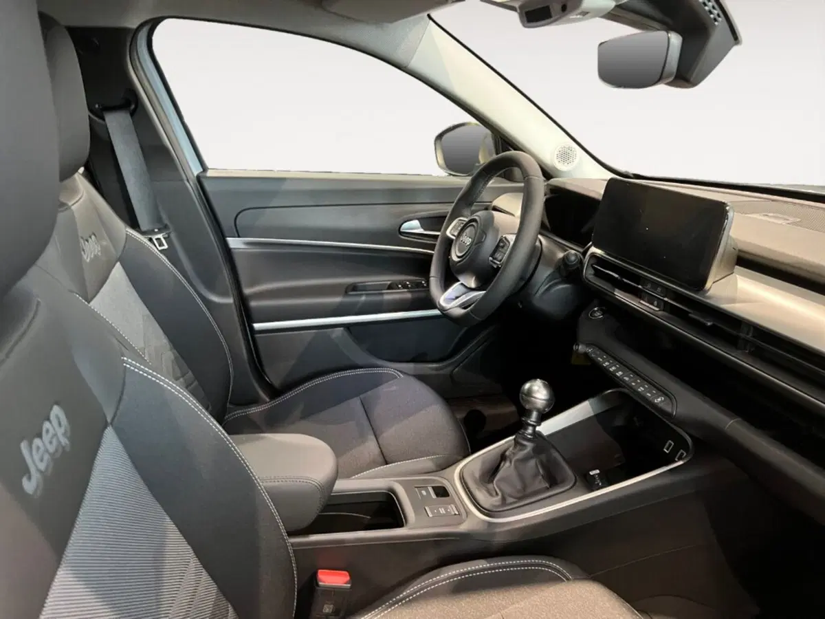 Jeep Avenger nuova a Verona (6)