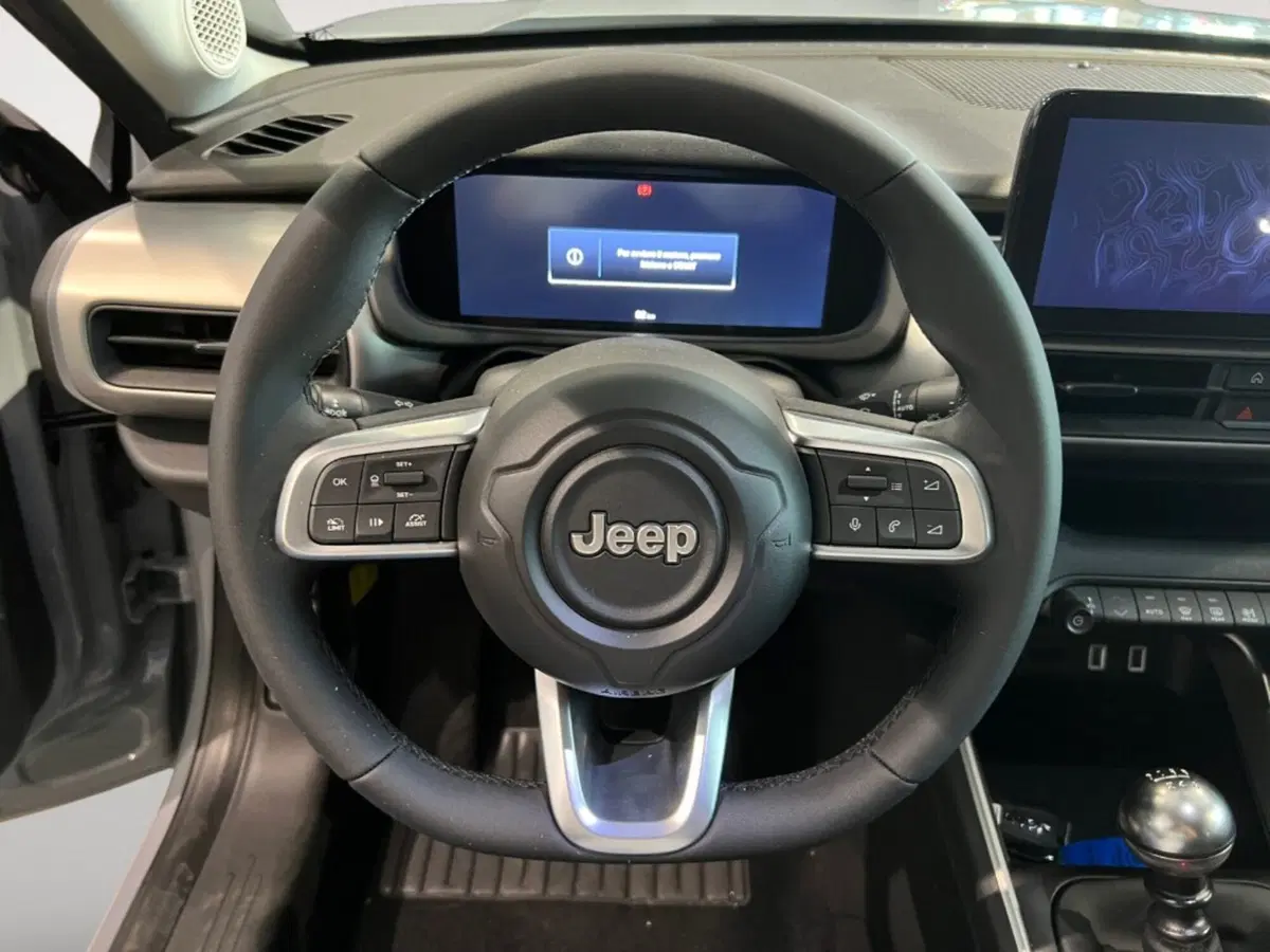 Jeep Avenger nuova a Verona (8)