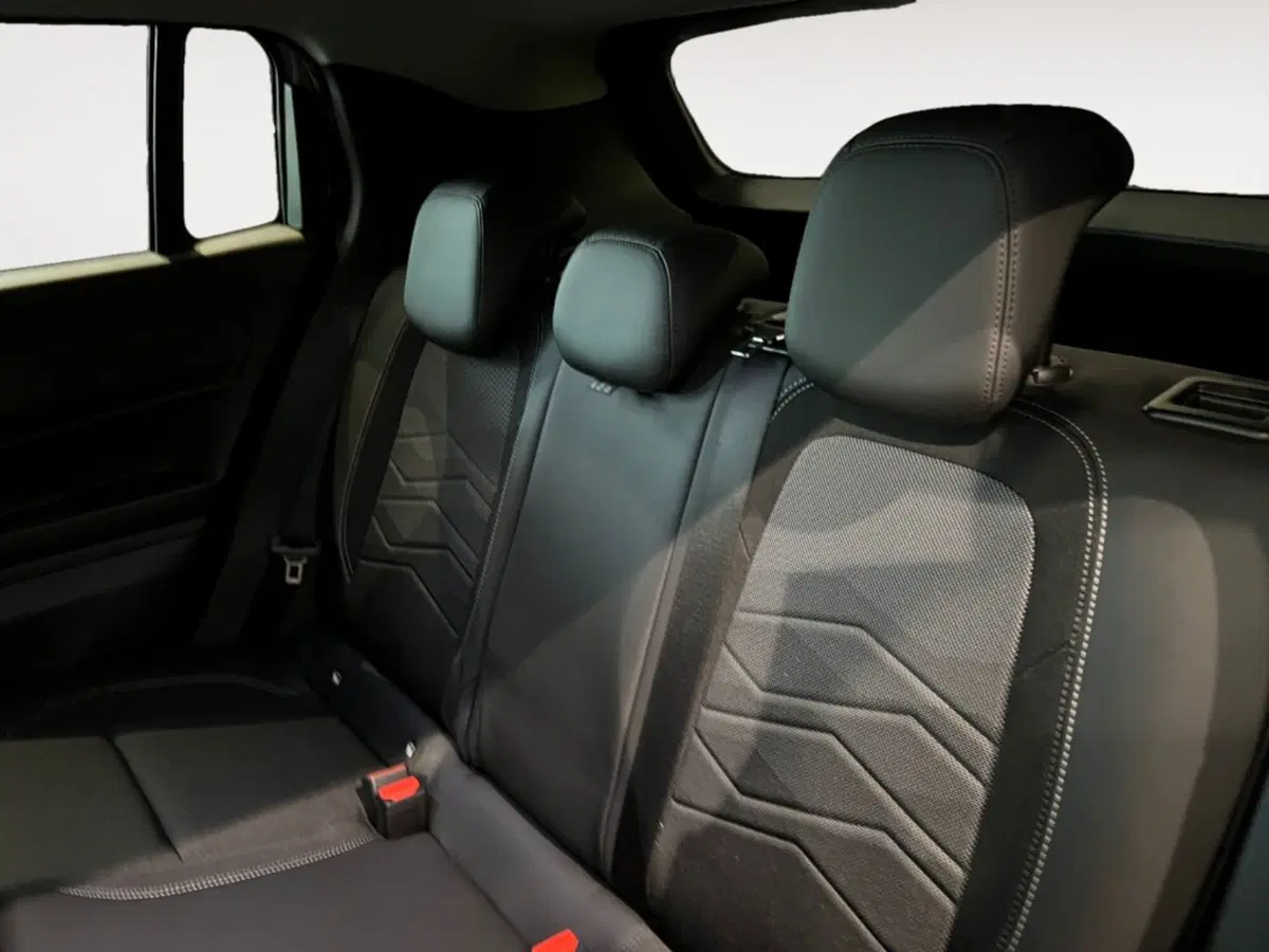 Jeep Avenger nuova a Verona (9)