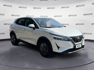 Nissan Qashqai 1.3 mhev Acenta 2wd 140cv del 2023 usata a Verona