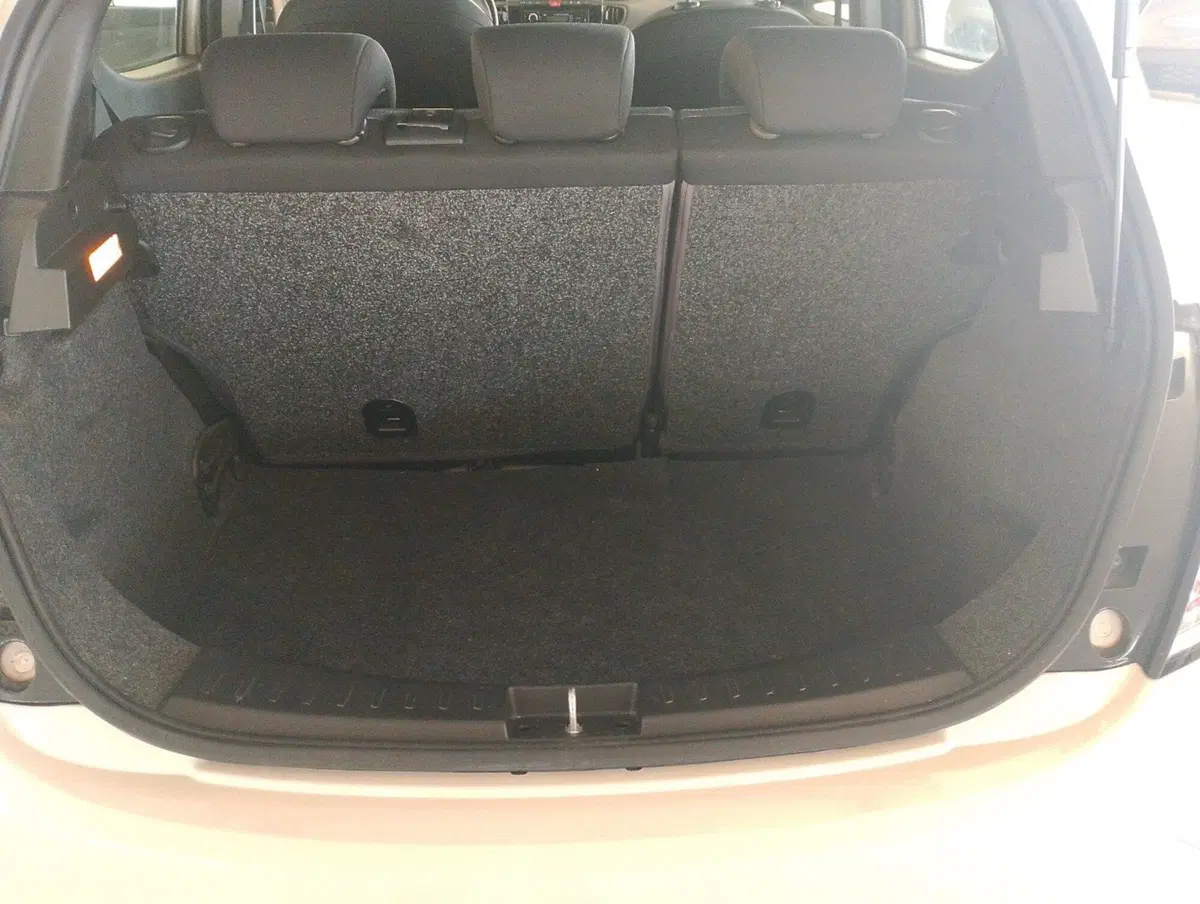Lancia Ypsilon usata a Lecce (14)