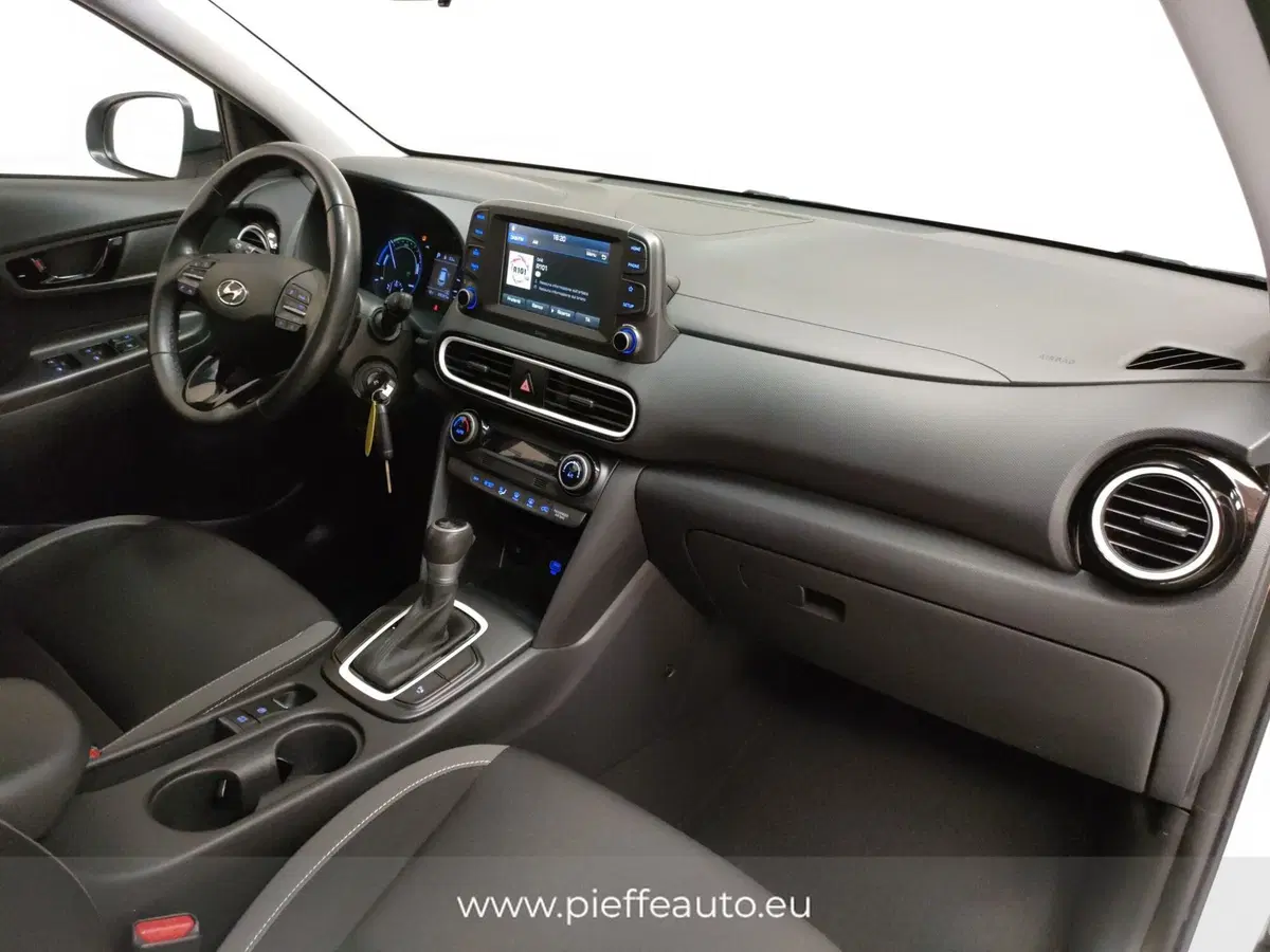 Hyundai Kona usata a Teramo (12)