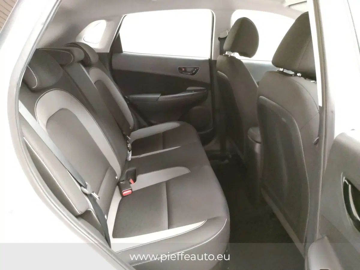 Hyundai Kona usata a Teramo (14)