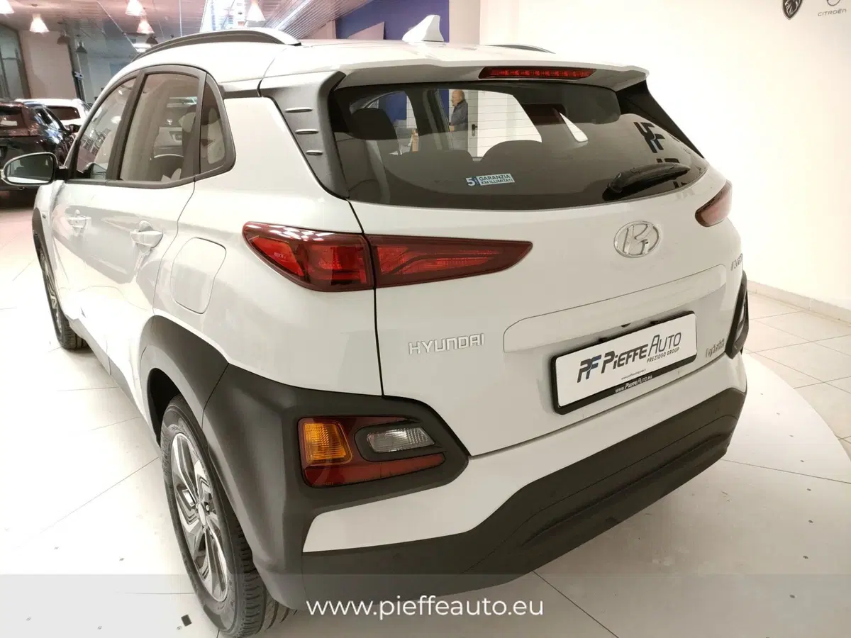 Hyundai Kona usata a Teramo (9)