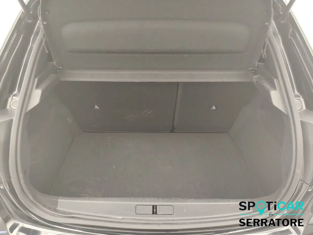 Peugeot 208 usata a Como (17)