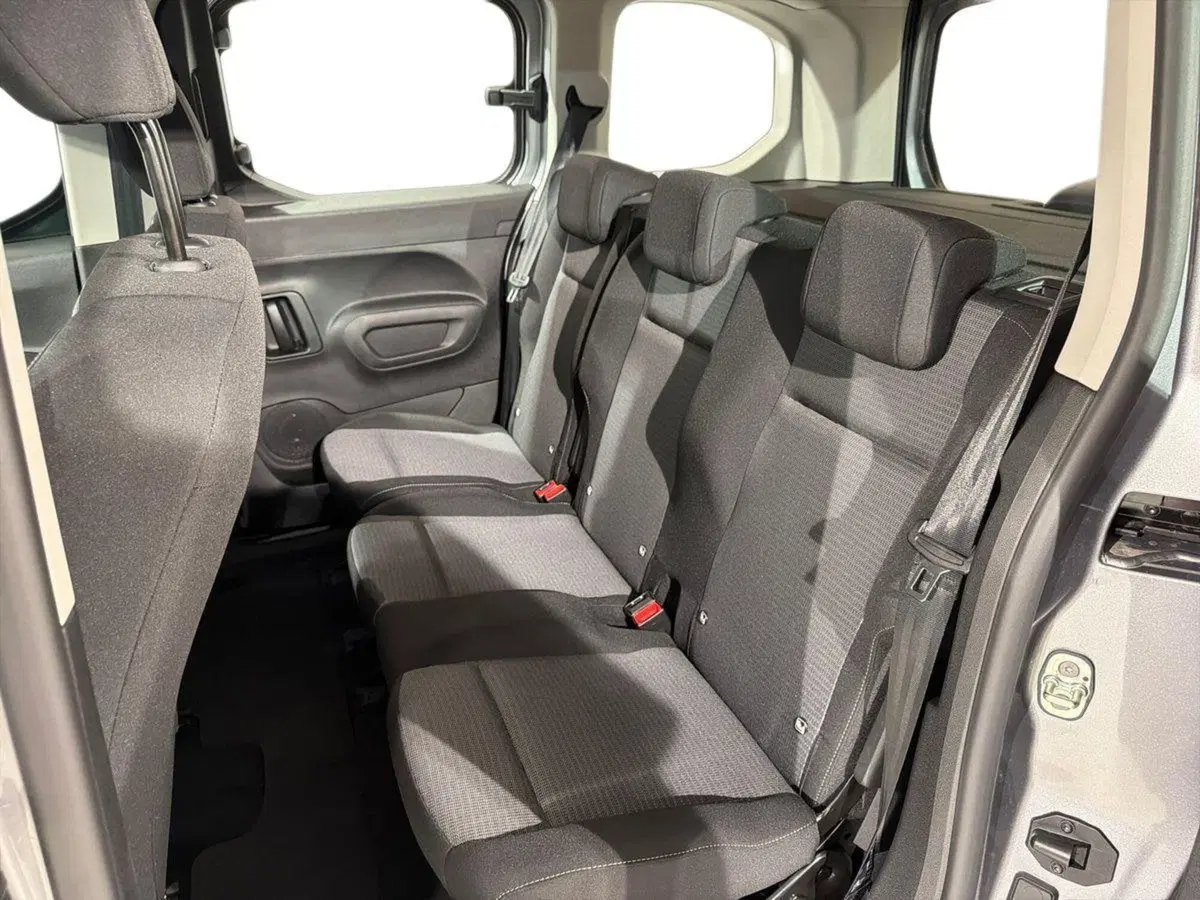 Toyota Proace City Verso nuova a Lecco (11)