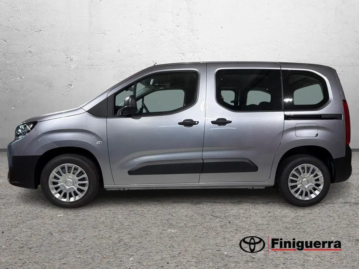 Toyota Proace City Verso nuova a Lecco (6)