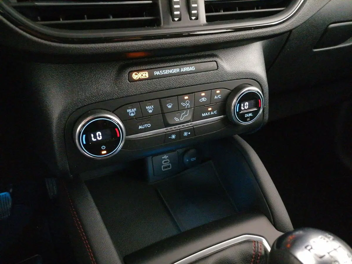 Ford Kuga usata a Roma (15)