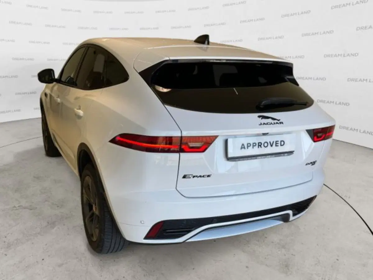 Jaguar E-Pace usata a Livorno (12)
