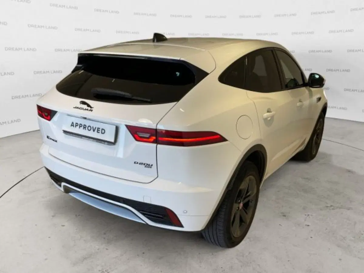 Jaguar E-Pace usata a Livorno (2)
