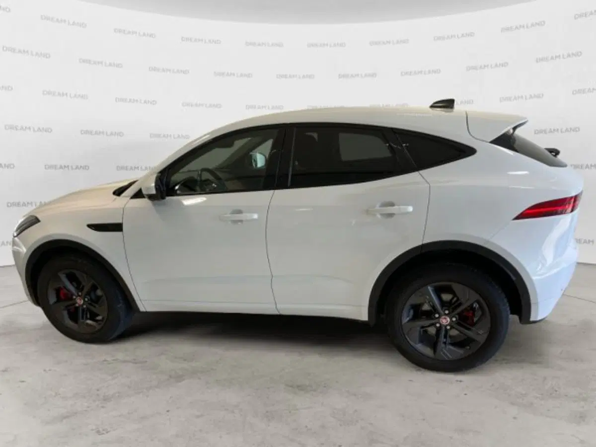 Jaguar E-Pace usata a Livorno (6)
