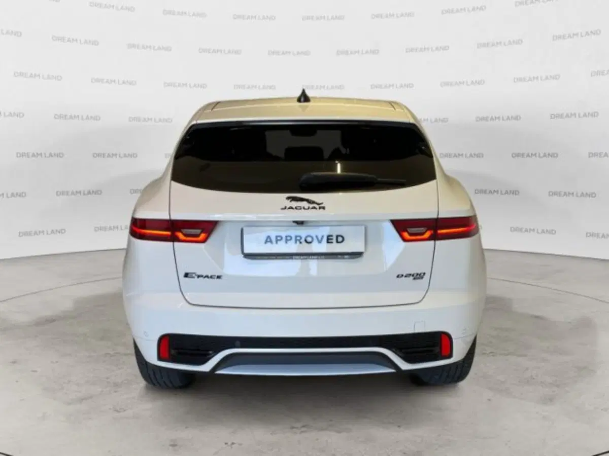 Jaguar E-Pace usata a Livorno (7)