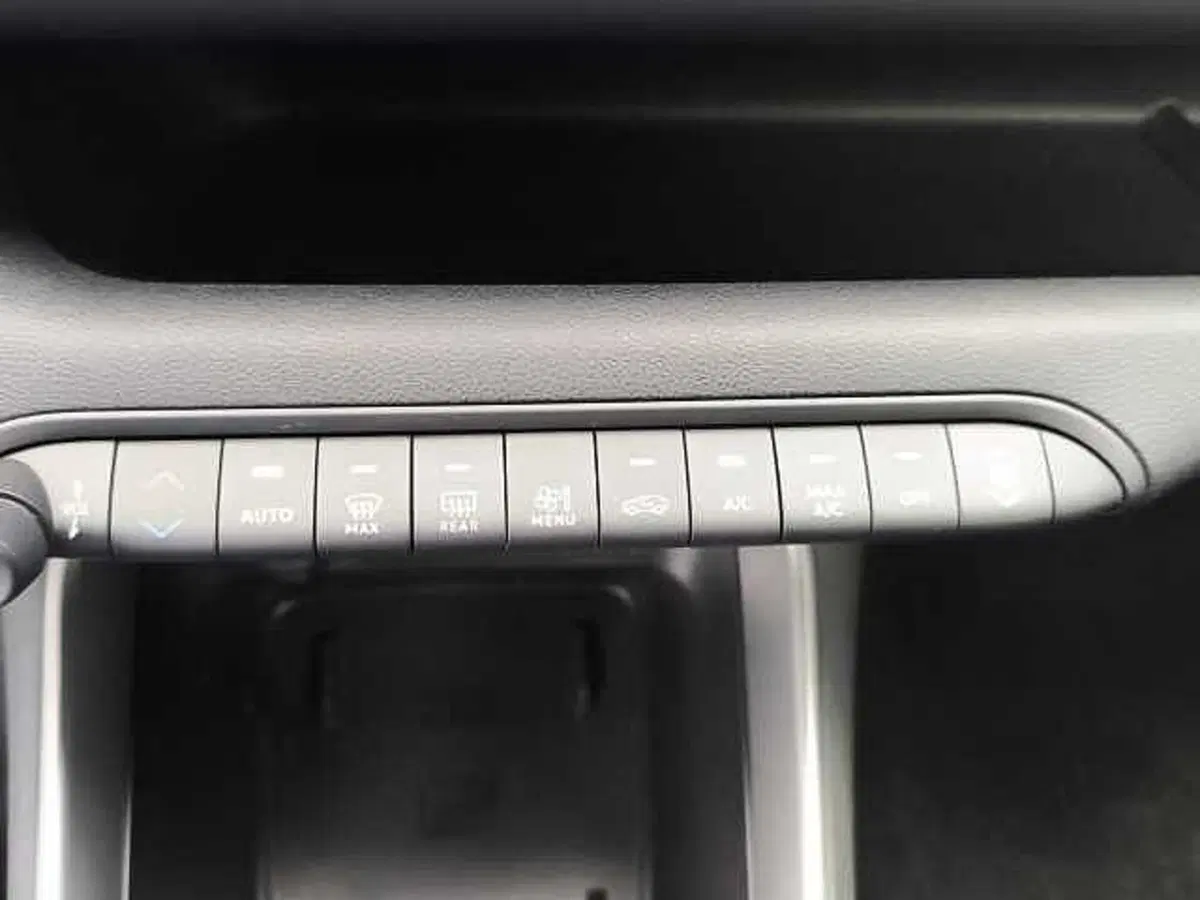 Jeep Avenger usata a Perugia (19)