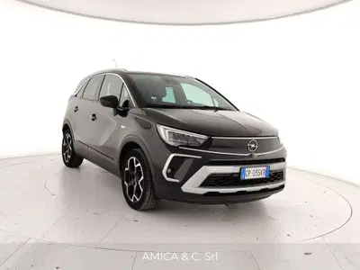 Opel Crossland 1.5 ecotec Elegance 110cv del 2023 usata a Teverola