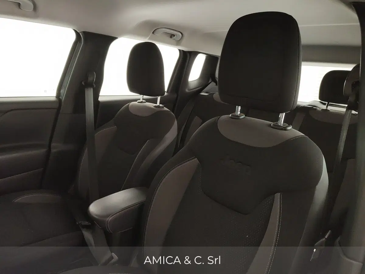 Jeep Renegade usata a Caserta (17)