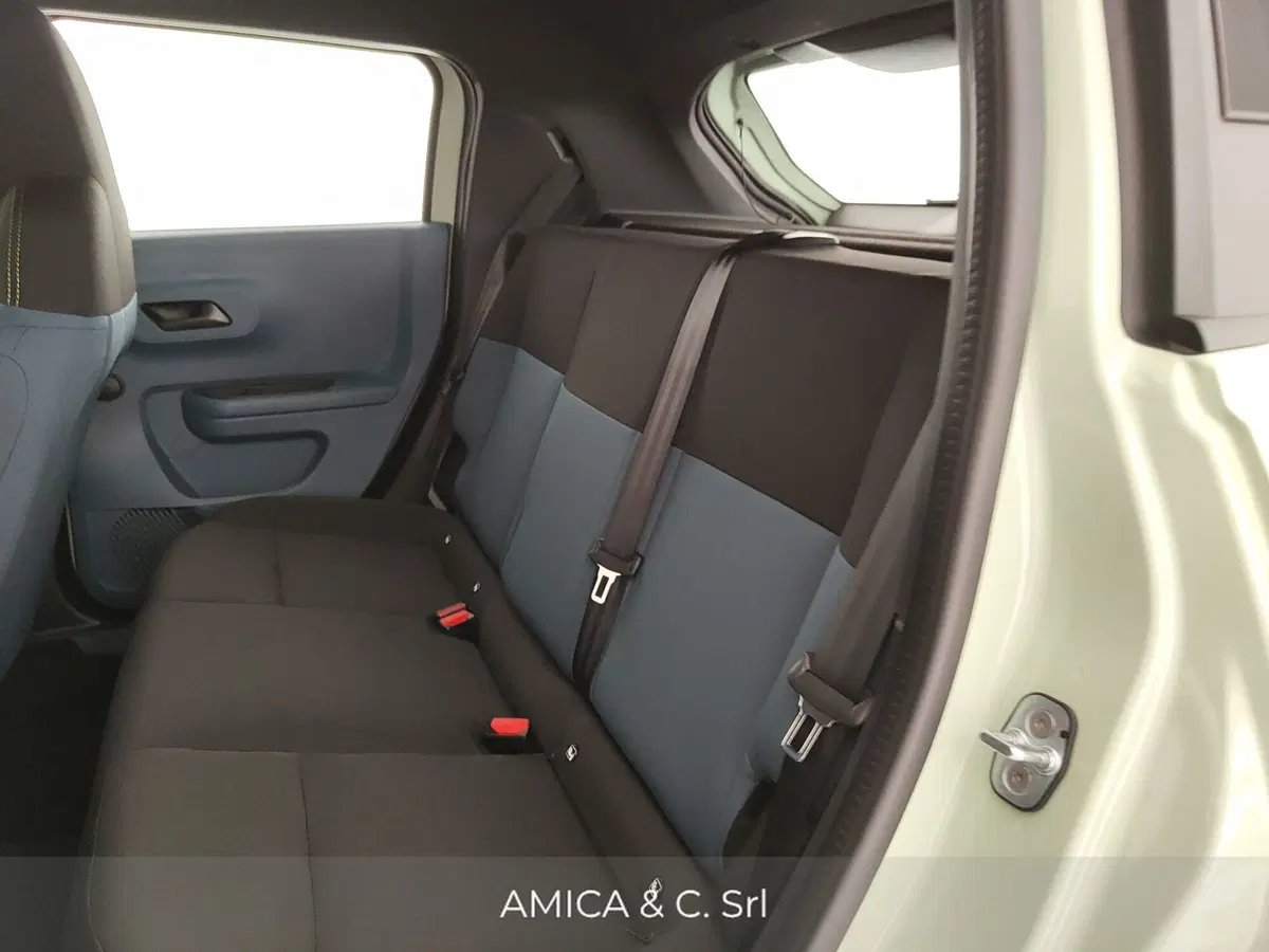 Fiat Grande Panda nuova a Caserta (18)