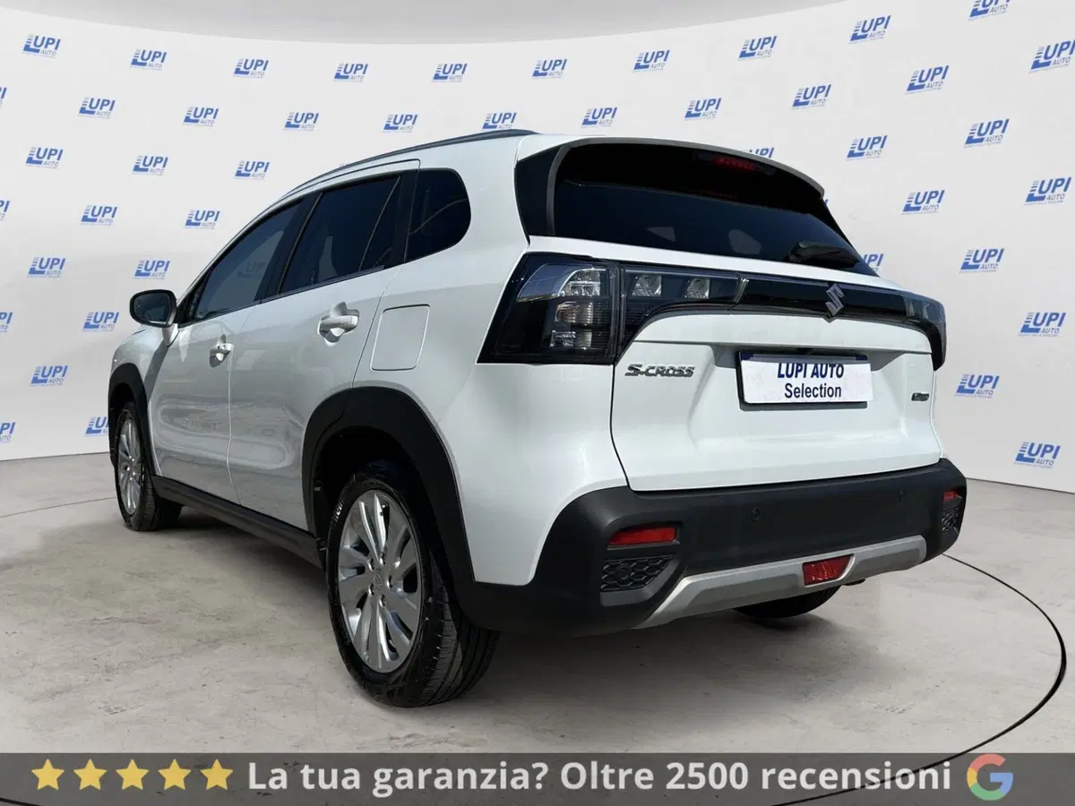 Suzuki S-Cross nuova a Pistoia (4)