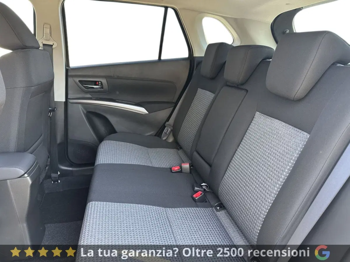 Suzuki S-Cross nuova a Pistoia (9)