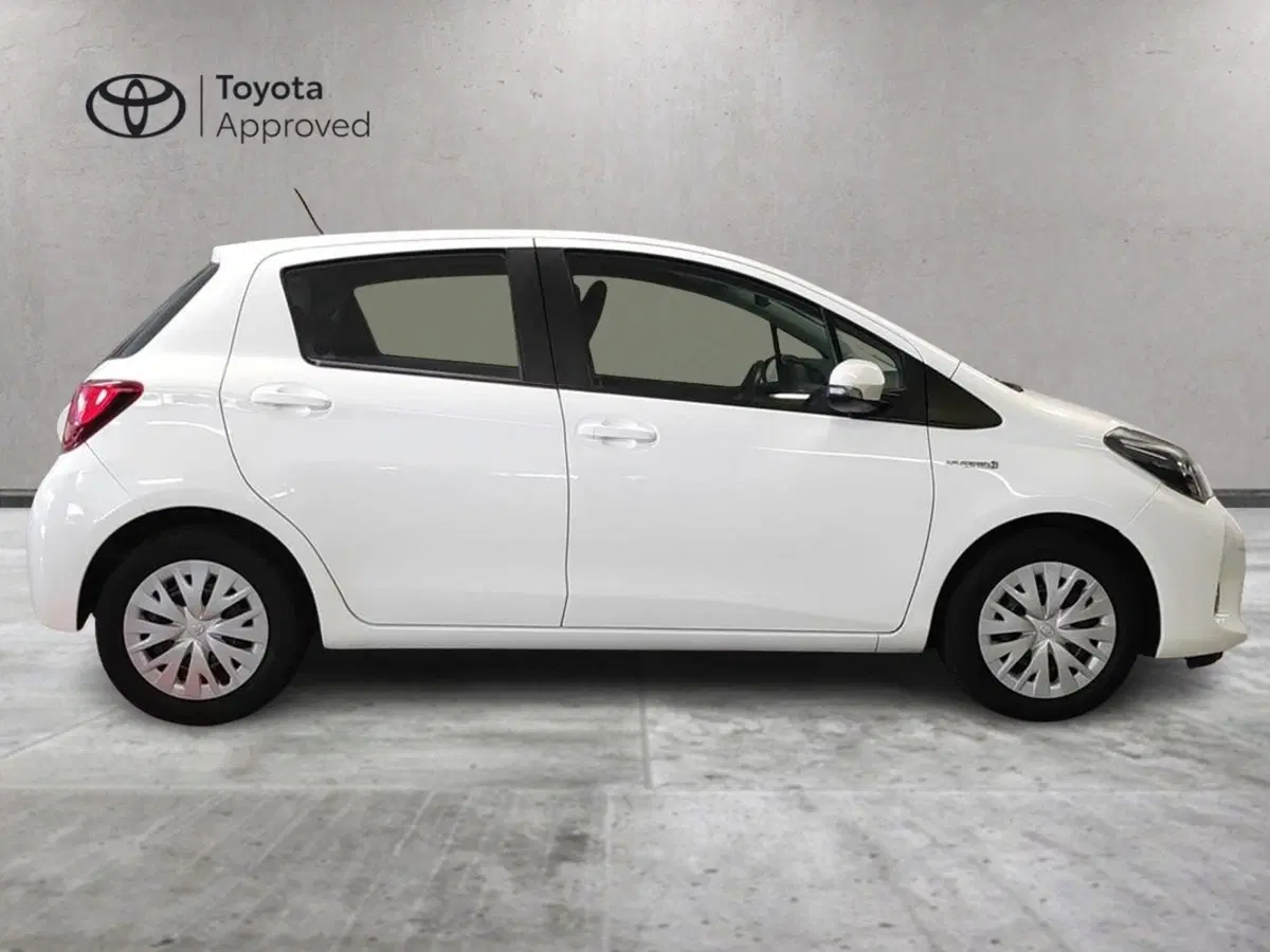 Toyota Yaris usata a Milano (5)