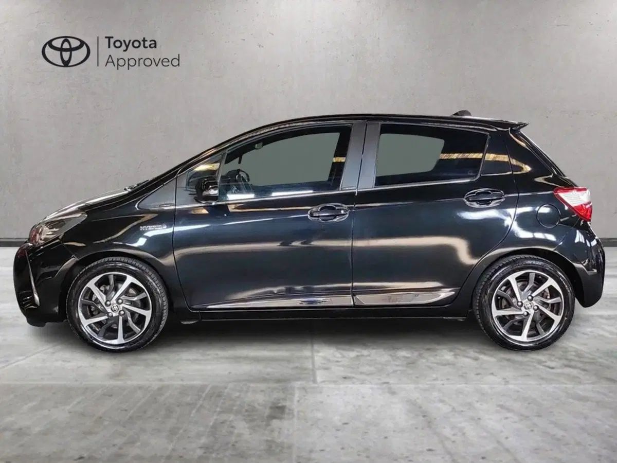 Toyota Yaris usata a Milano (4)