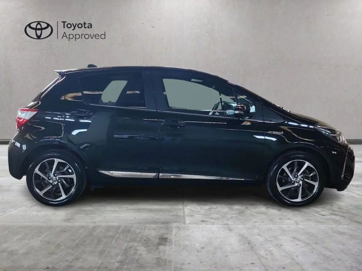 Toyota Yaris usata a Milano (5)