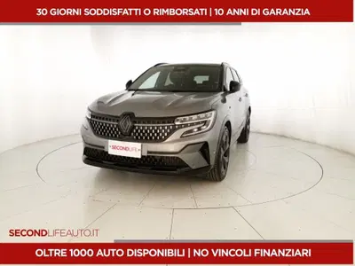 Renault Austral 1.2 full hybrid Iconic Esprit Alpine 200cv auto del 2023 usata a Roma