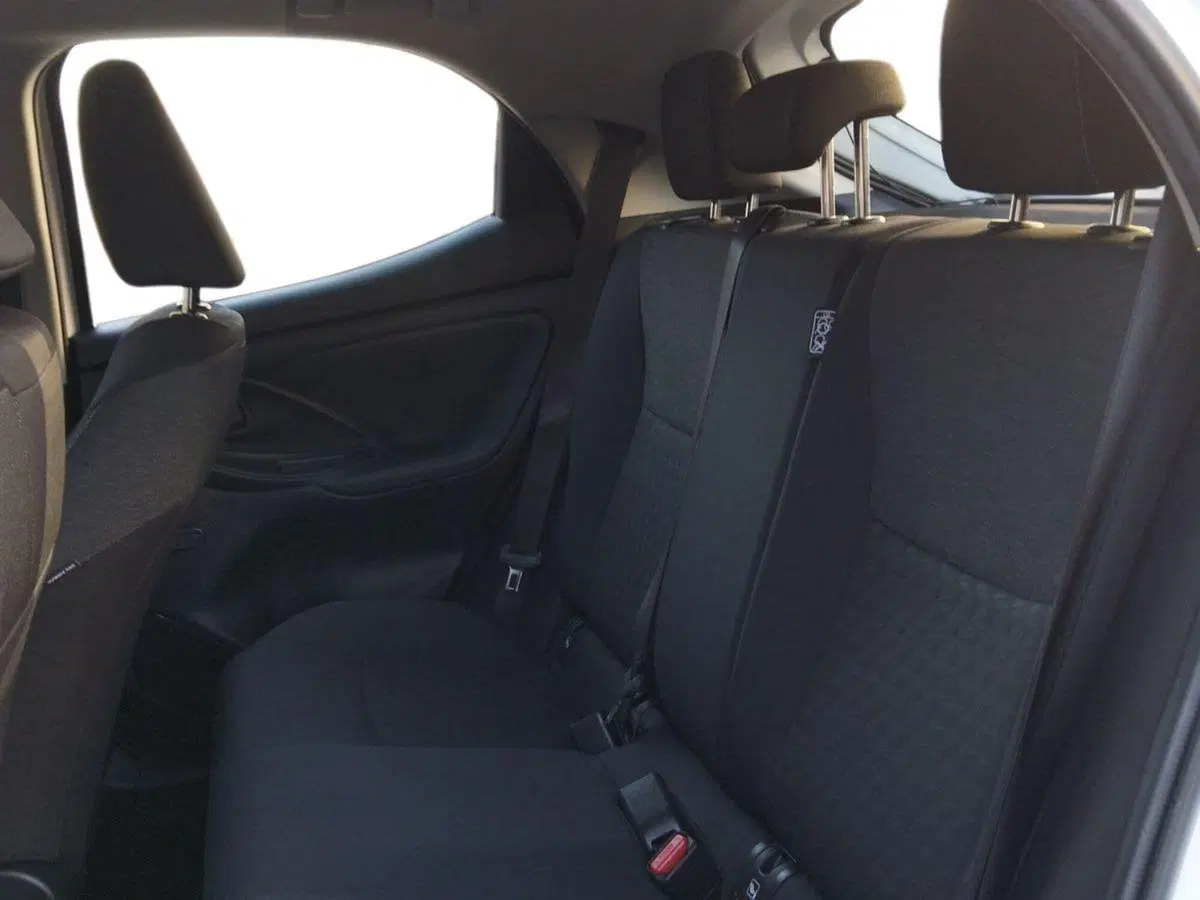 Toyota Yaris usata a Roma (11)